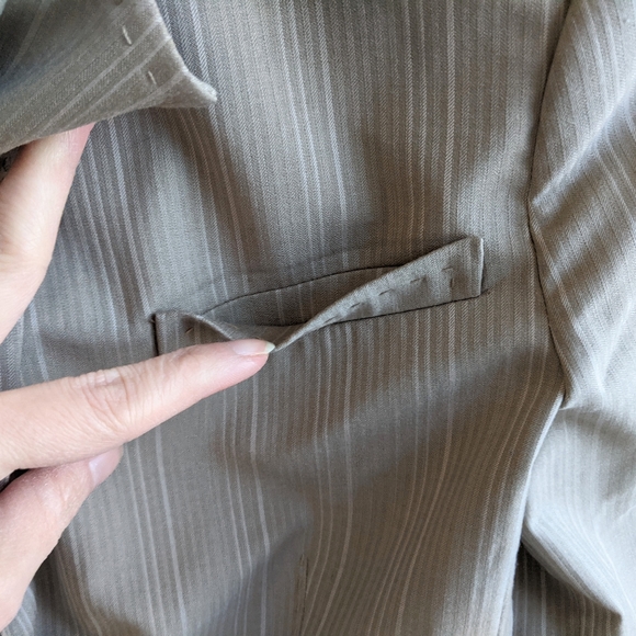 Like new BCBG MaxAzria double layer blazer size XXS - Picture 3 of 12